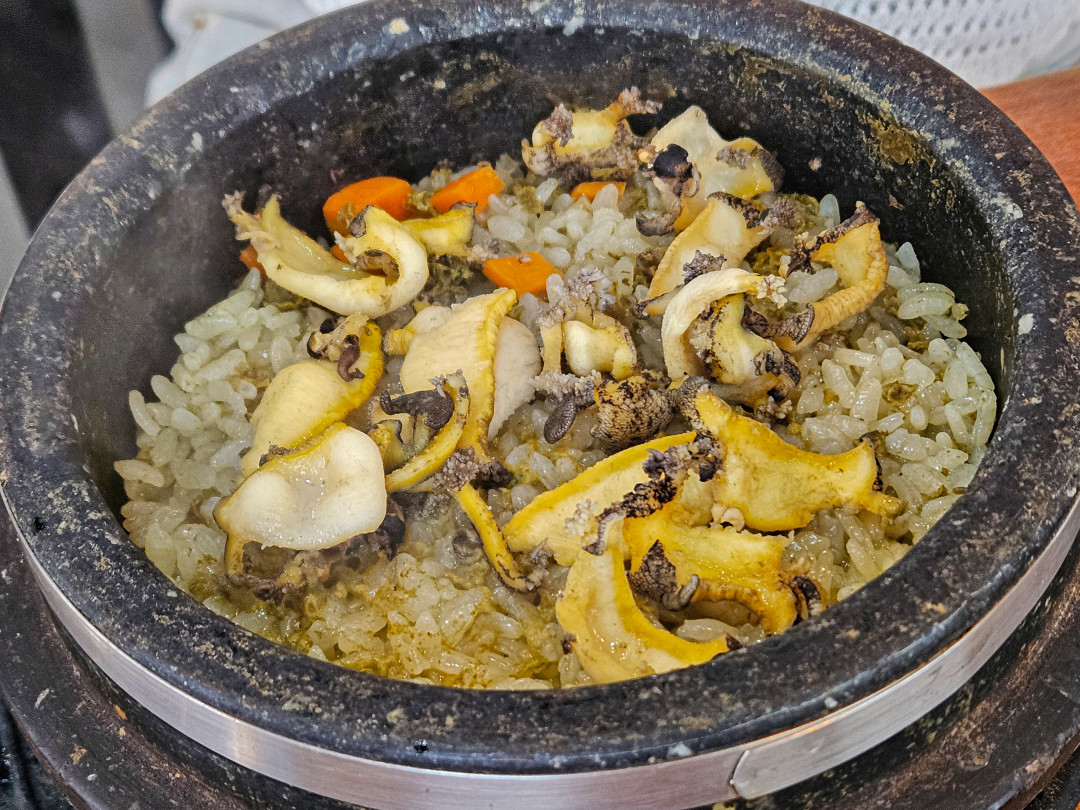 우영담 전복돌솥밥