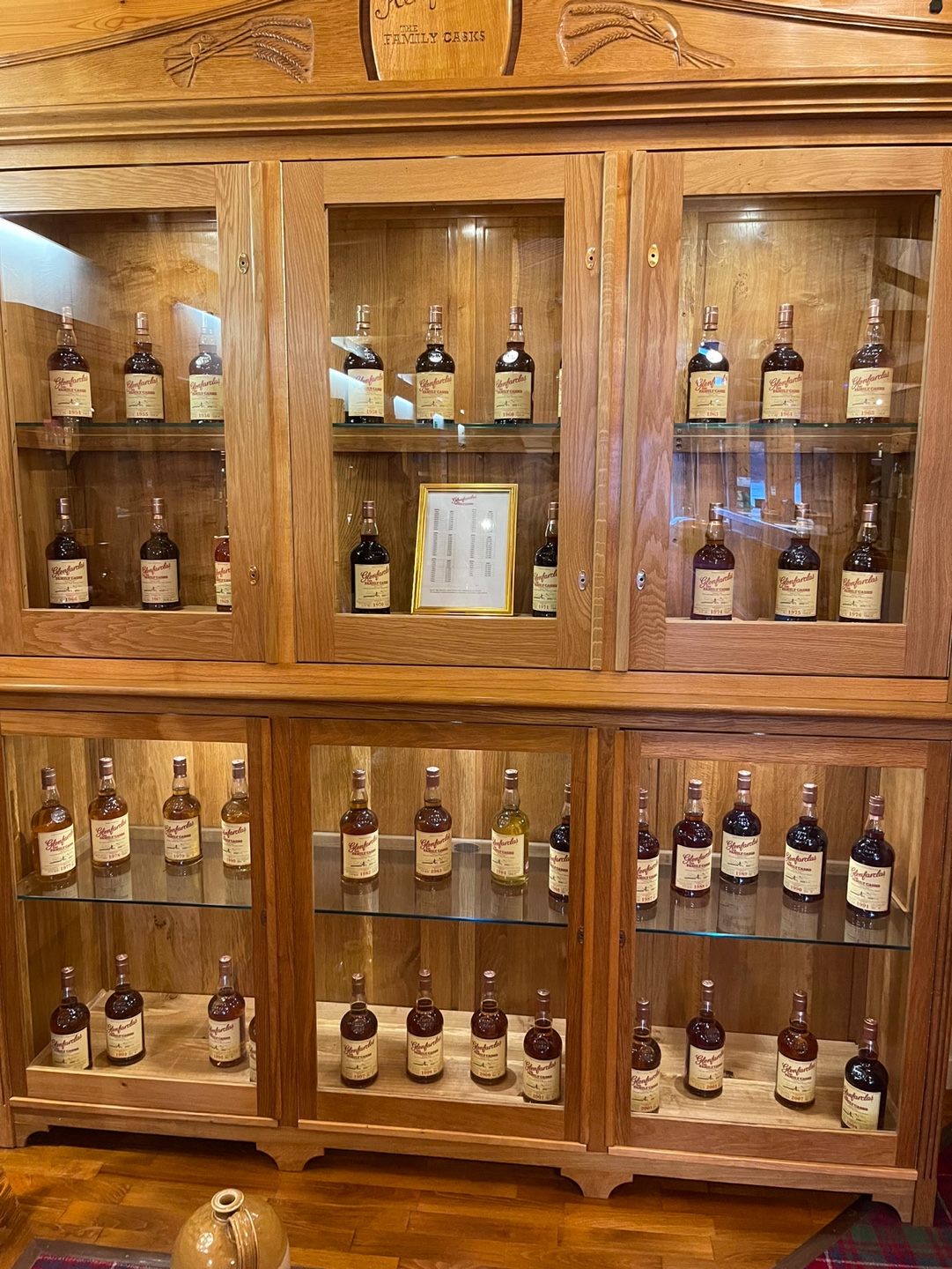 글렌파클라스 패밀리 캐스크 진열장