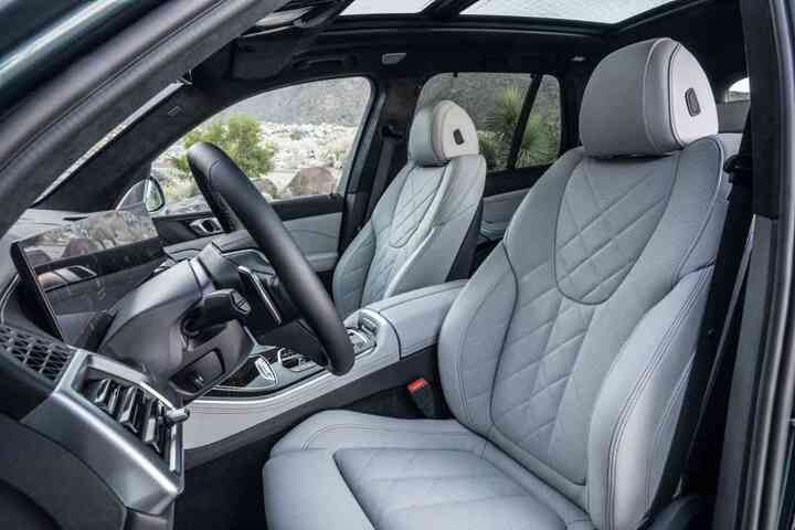 BMW X5 페이스리프트 출시 인테리어 디자인