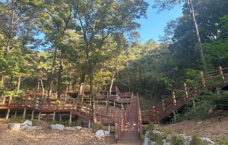 무봉산 자연휴양림