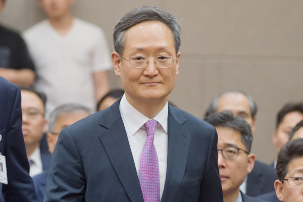 봉욱 검사 경력