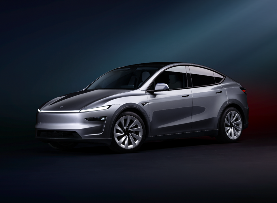 테슬라 모델y 주니퍼 측면