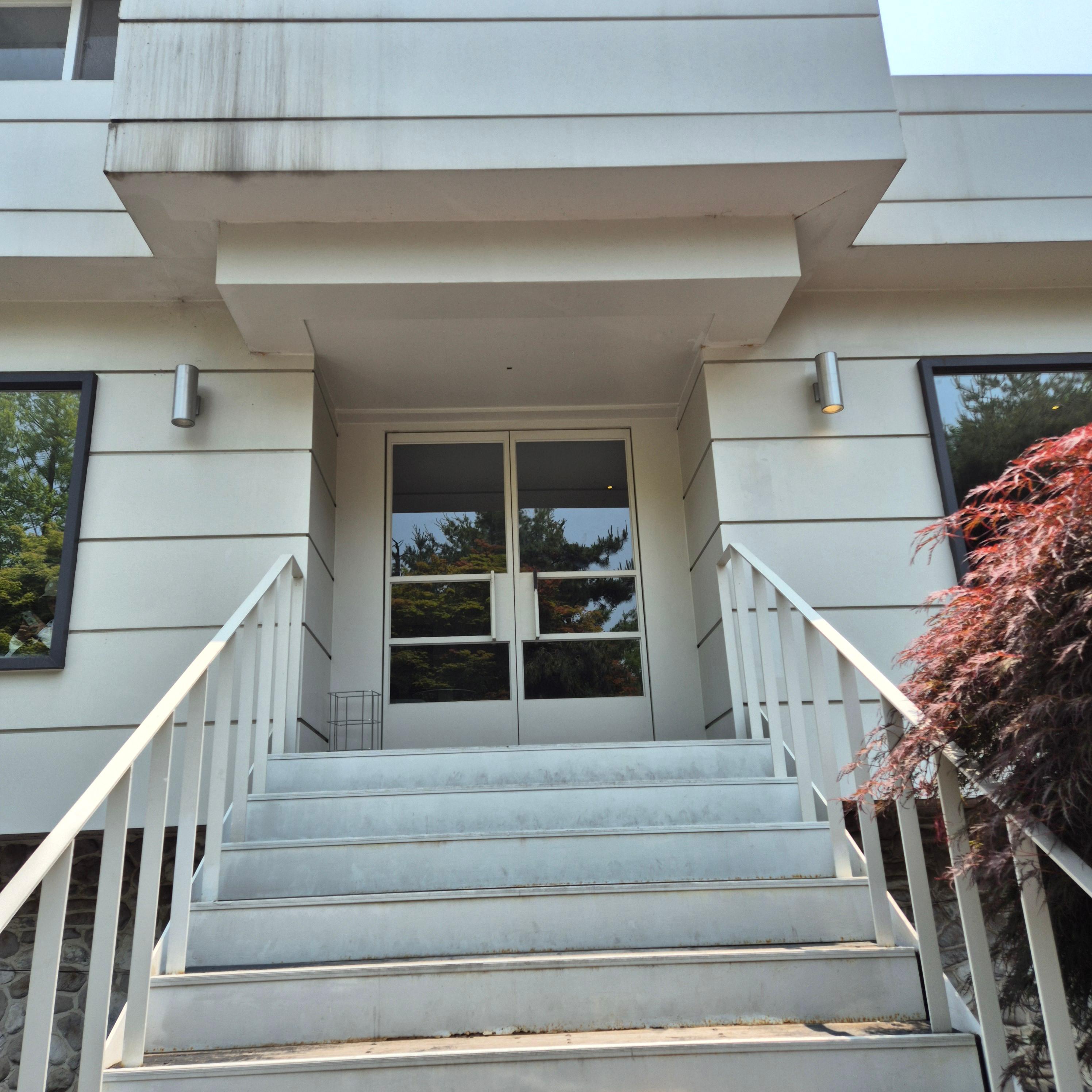 까치울역 카페&amp;#44; SOE카페 후기&amp;#44; 부천 감성카페&amp;#44; 조용한 카페 추천&amp;#44; 수도권 노트북 작업 카페&amp;#44; 까치울 디저트 카페&amp;#44; 서울 외곽 카페 추천&amp;#44; SOE 카페 바닐라라떼&amp;#44; 까치울 케이크 맛집&amp;#44; 혼자 가기 좋은 카페