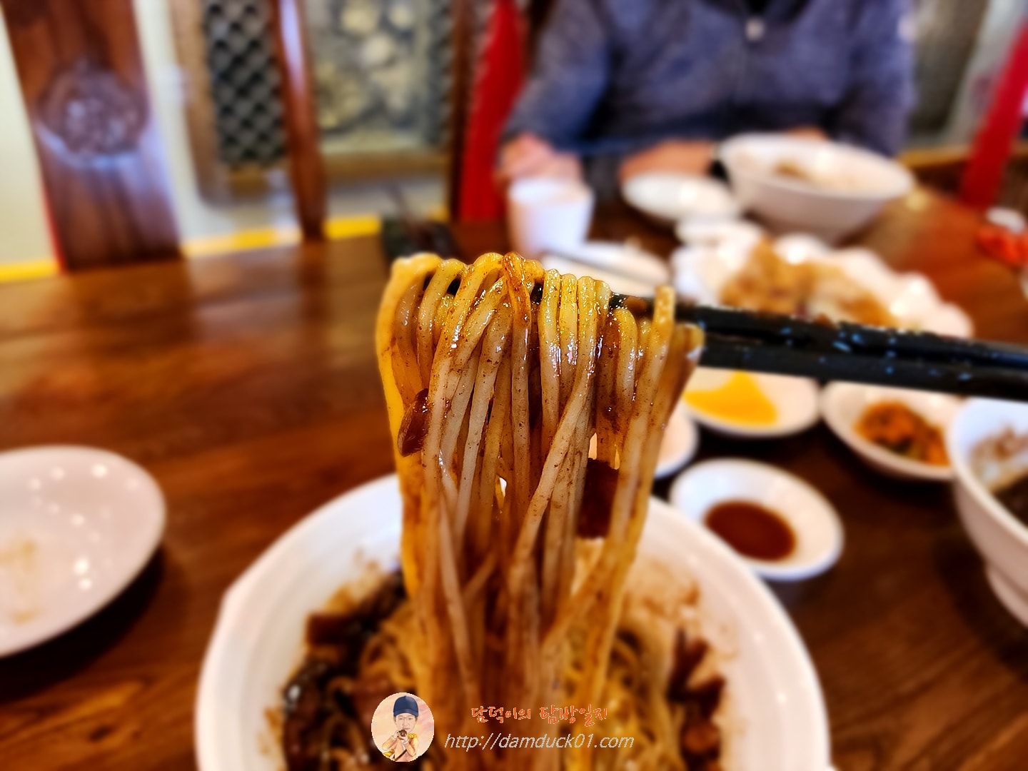 취팔선객잔 삼선짜장면