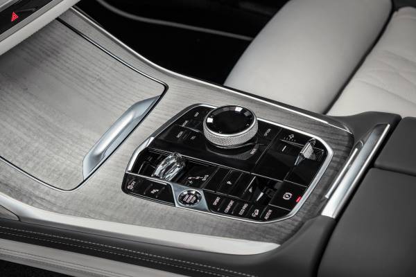 BMW X7 트림가이드
