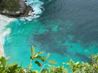 발리 브로큰 비치 Broken Beach 파도와 바람이 만든 천연 아치_26