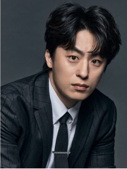 구교환 프로필
