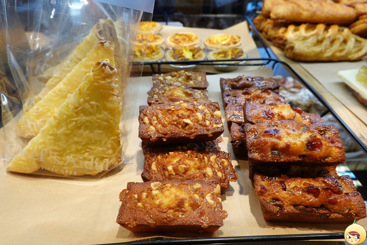 크로크무슈와 헤이즐넛 &amp; 무화과 휘낭시에 