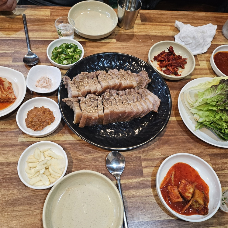 구미 금리단길 계절요리, 밥을짓다
