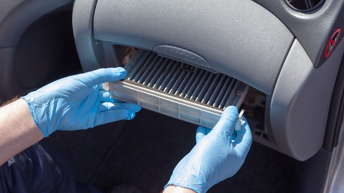 자동차 에어컨 필터 교체