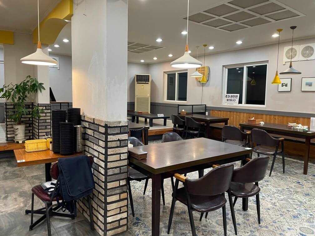 제주도-중문-맛집-이드레국수-후기-실내