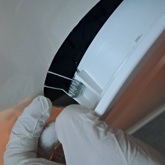 매립등이 거의 분리 완료 되었습니다.