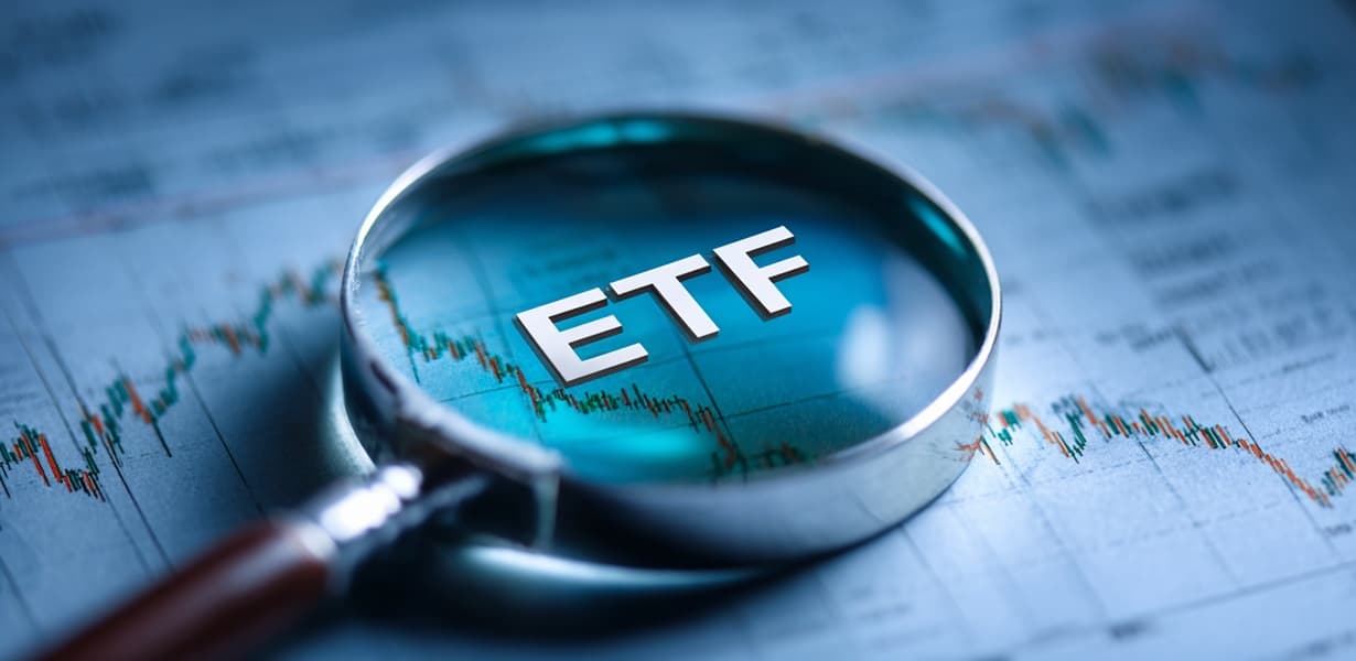 ETF 투자 전략을 주제로 한 썸네일 이미지