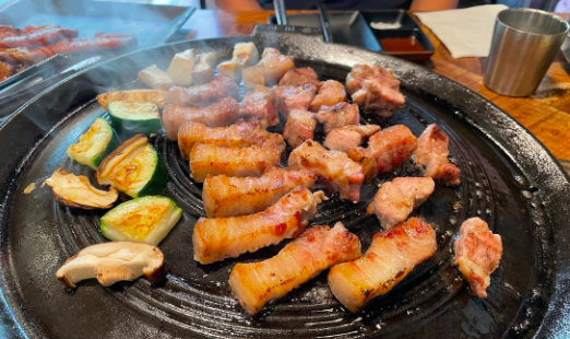 바비큐와 부대찌개