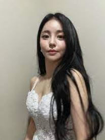 브브걸 유정 웨딩드레스