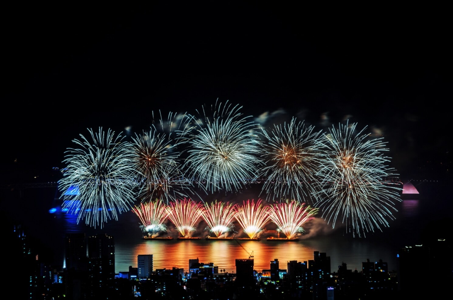 2024 부산 불꽃축제 시간 명당 주차 정보 유료좌석 잔여 티켓 예매 행사 일정 교통 통제