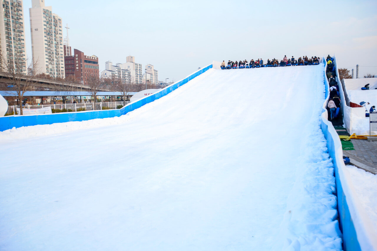 뚝섬한강눈썰매장