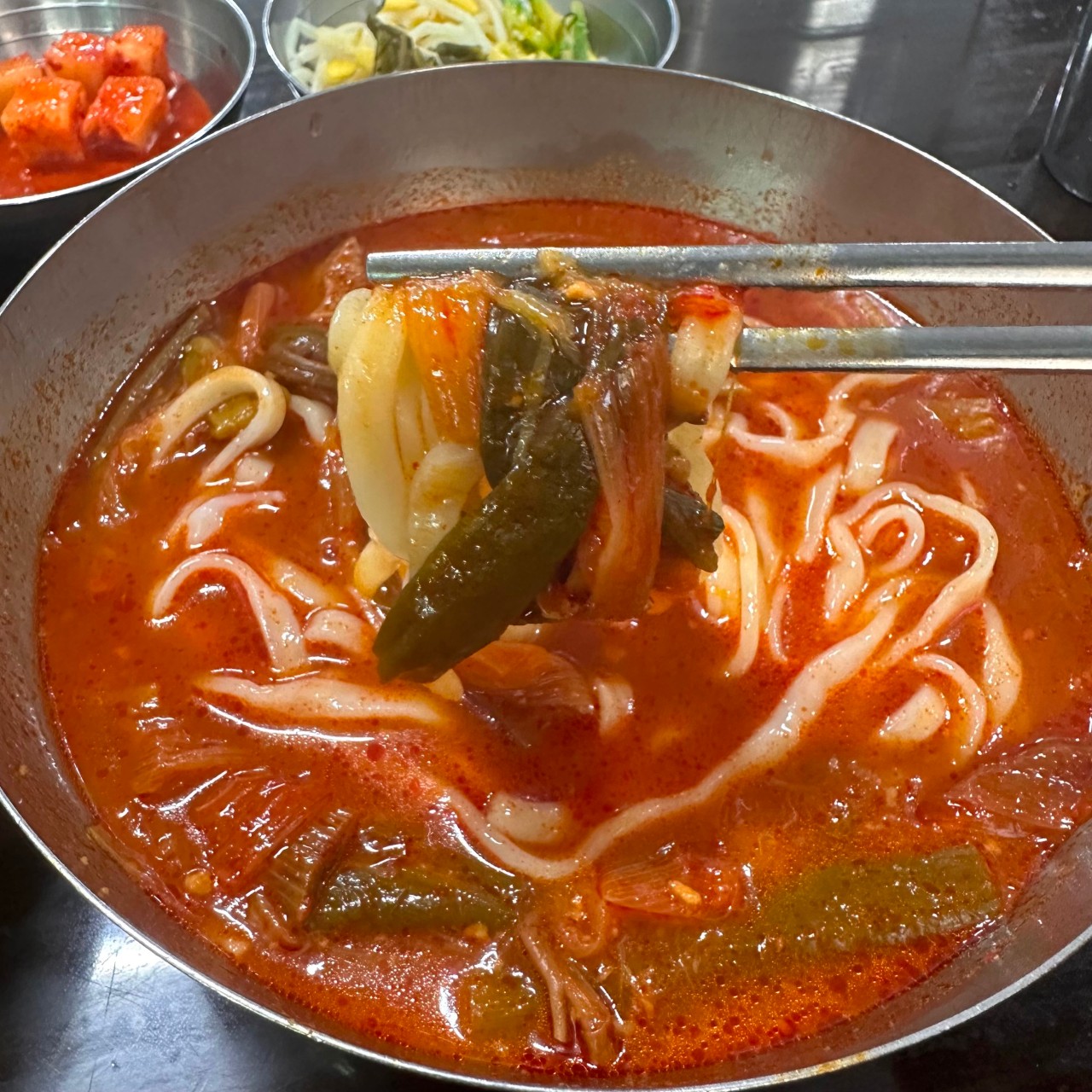 삼각지 찐 노포 맛집 : 삼각지 힙플레이스!? 삼각지역 근처 노포 맛집