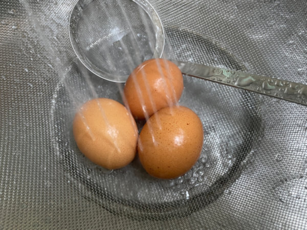 비빔국수 황금레시피 - 달걀 9분 후에 찬물 샤워