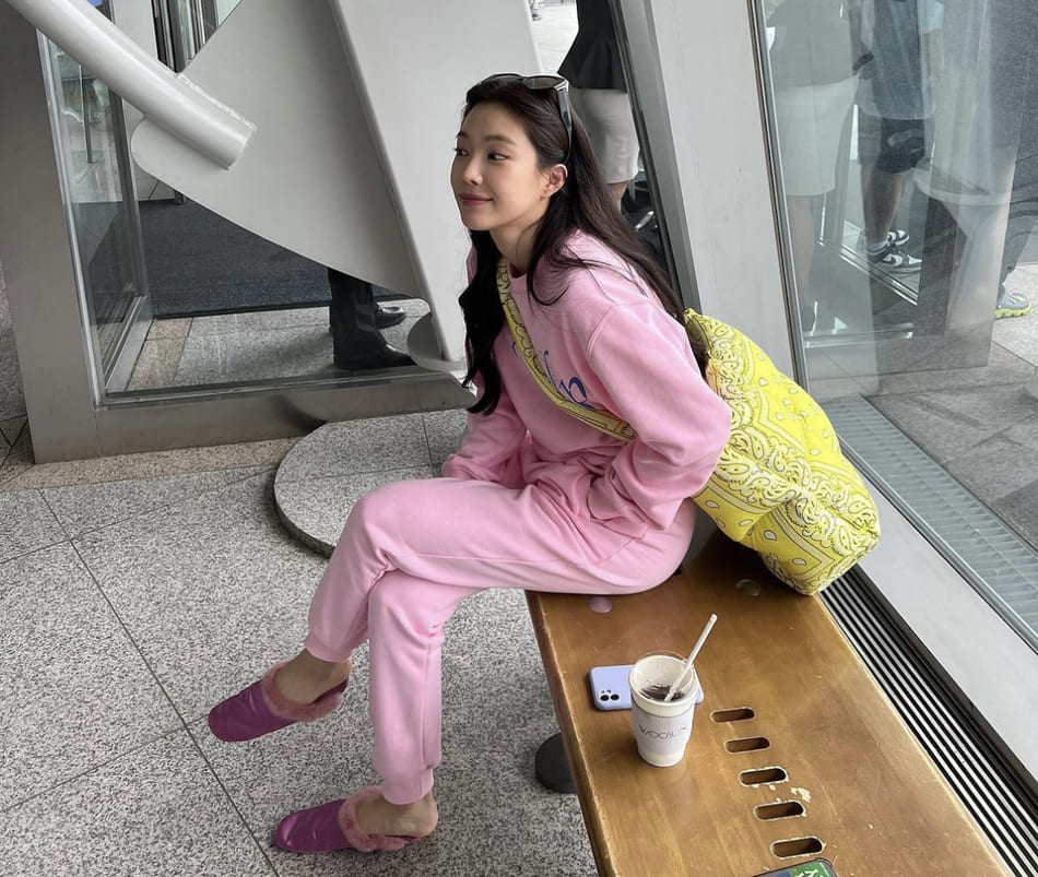 손나은 사복 패션