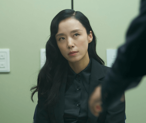 영화 리볼버 출연진