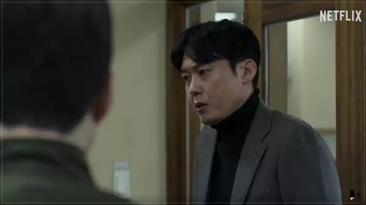넷플릭스-시리즈-선산-사건을-브리핑-중인-반장-상민