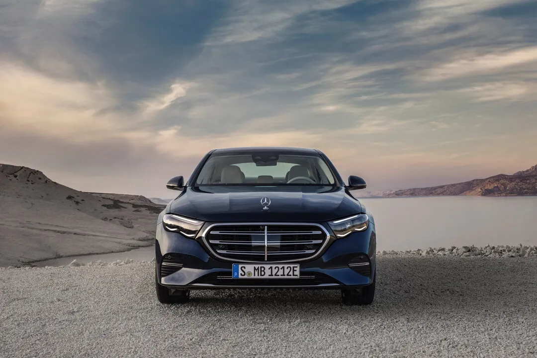 신형 E클래스 정면