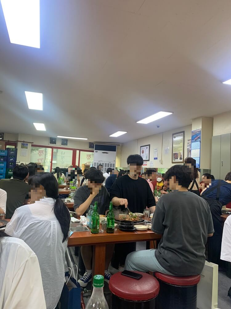 내부 왼편 모습