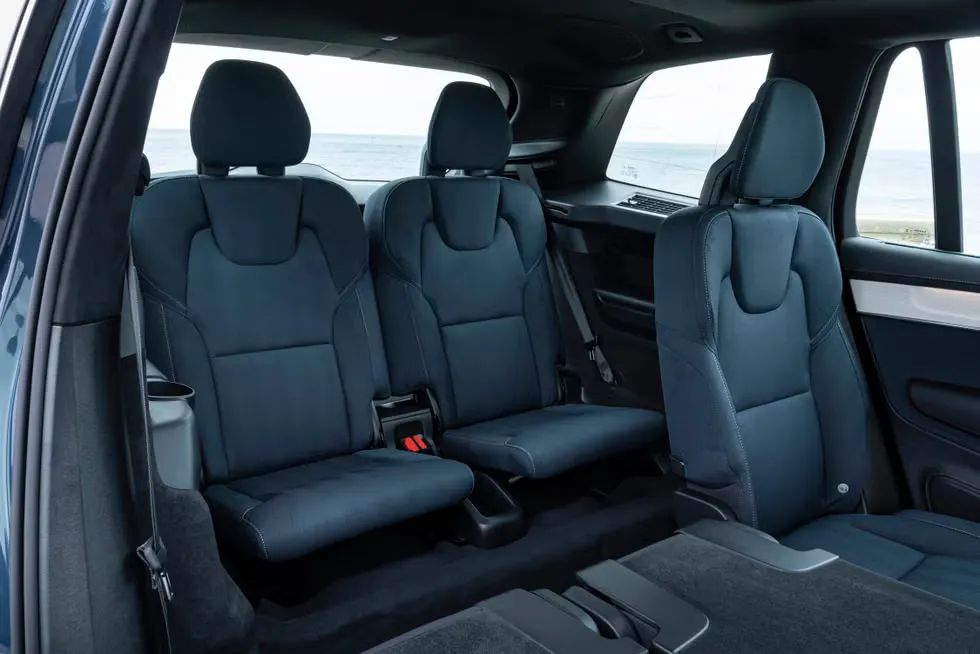 볼보 XC90 이미지