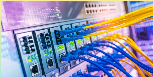 포트가 많은 라우터 또는 스위치 이미지 사진