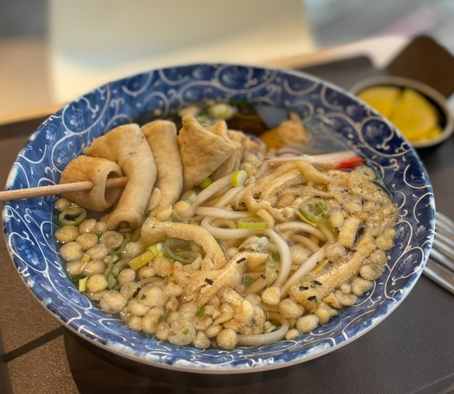 내린천휴게소 꼬치 어묵 우동 사진