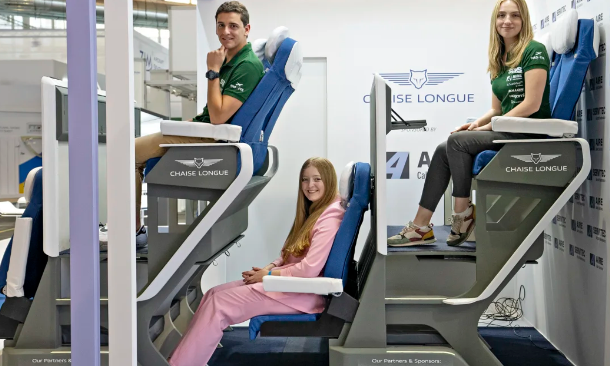 미래항공기 좌석 2층침대 비행기