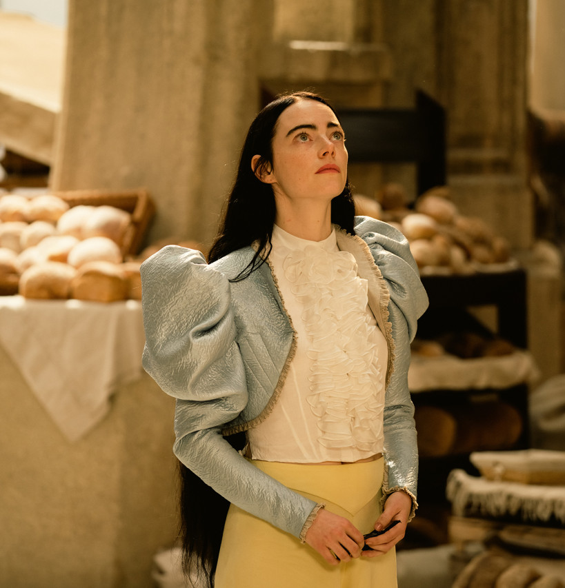 출처-네이버-가여운 것들