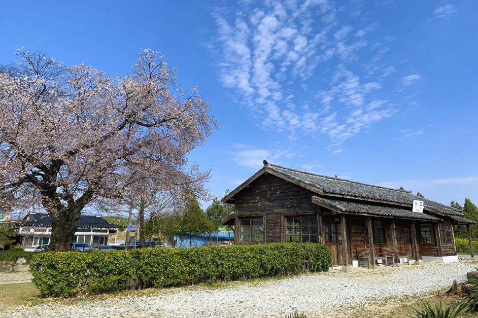 남원 구 서도역