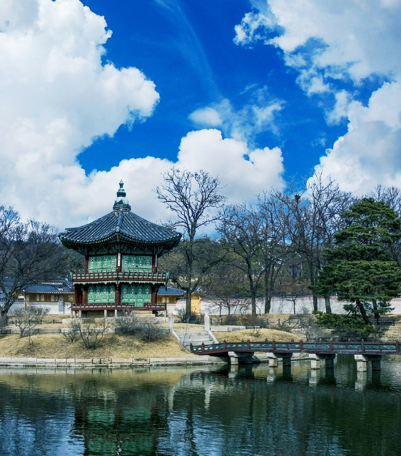 기차역 근처의 숨은 문화유산 명소 5선