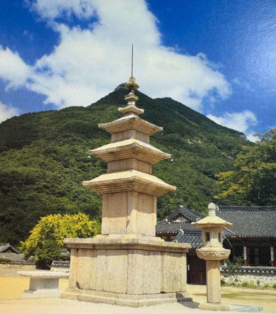 표충사 삼층석탑