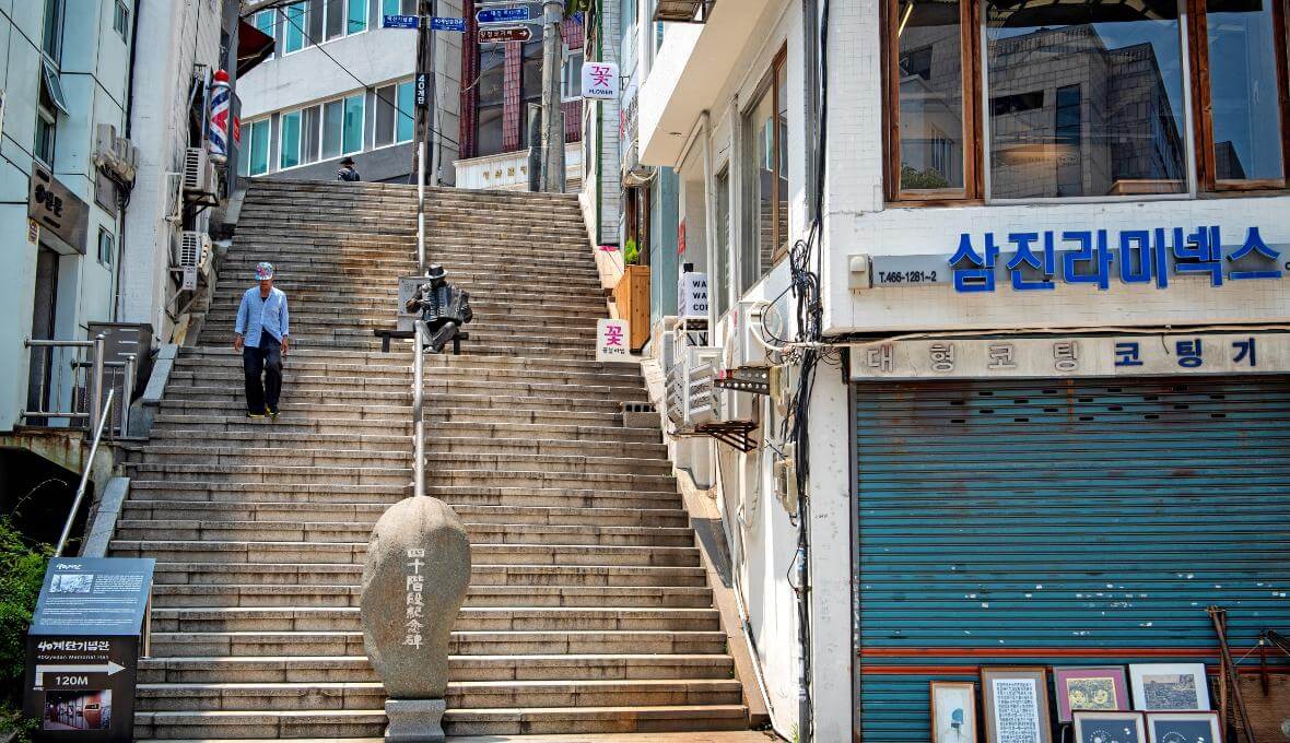 부산-부산역-가볼만한곳-명소-핫플레이스-40계단