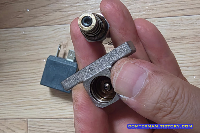 가찌아 클래식 솔레노이드 밸브 분해 청소