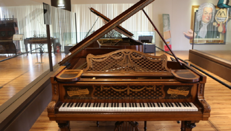 프라움 악기박물관