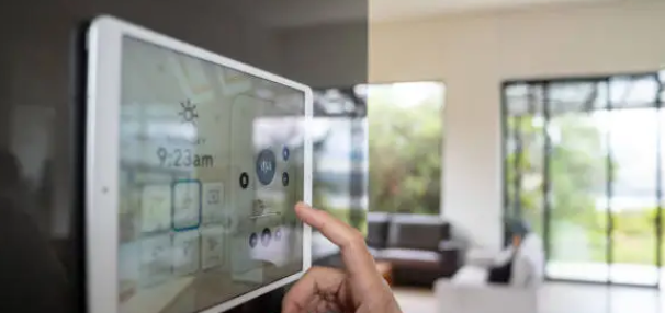 스마트홈과 IoT: 편리함과 보안 사이의 균형