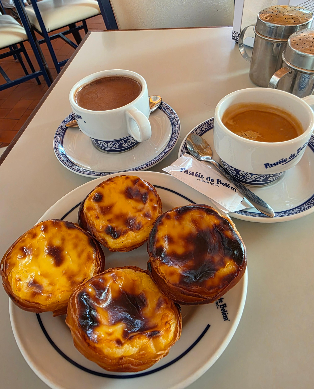 Pastel de nata 와 커피