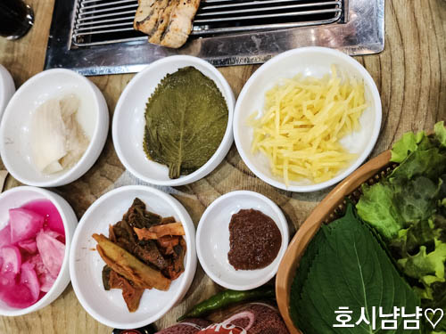 하남 미사장어명가 장어구이와 곁들일 밑반찬 한상, 대파김치와 깻잎장아찌
