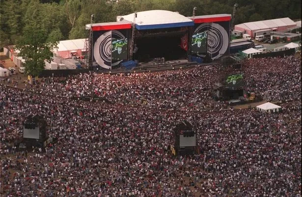 오아시스 1996 넵워스 공연