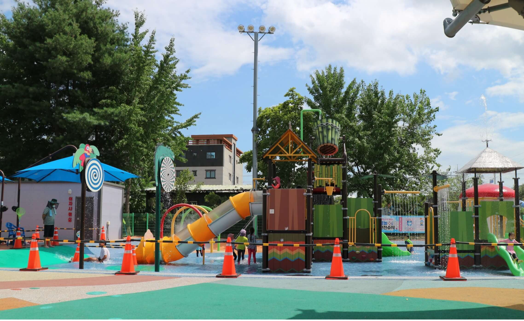 홍포공원-물놀이장-놀이기구