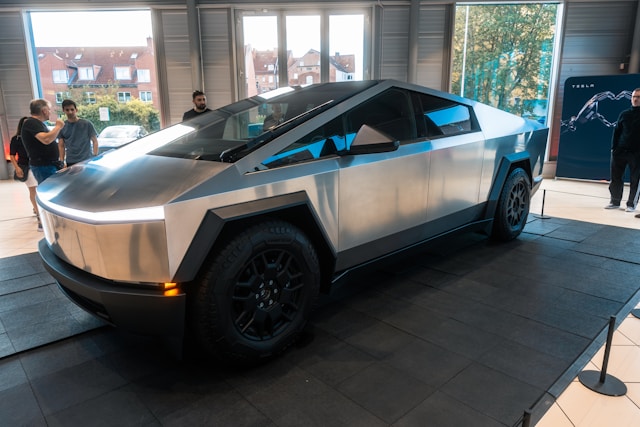 사이버트럭의 혁신적 디자인