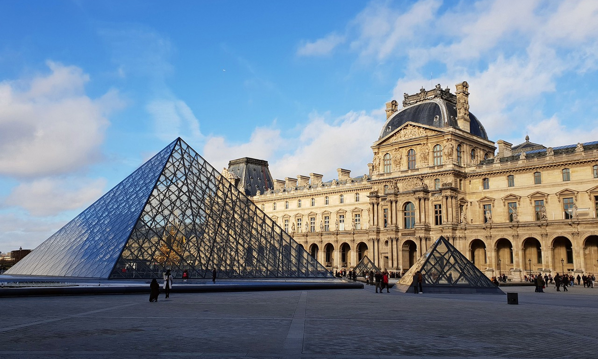 루브르 박물관