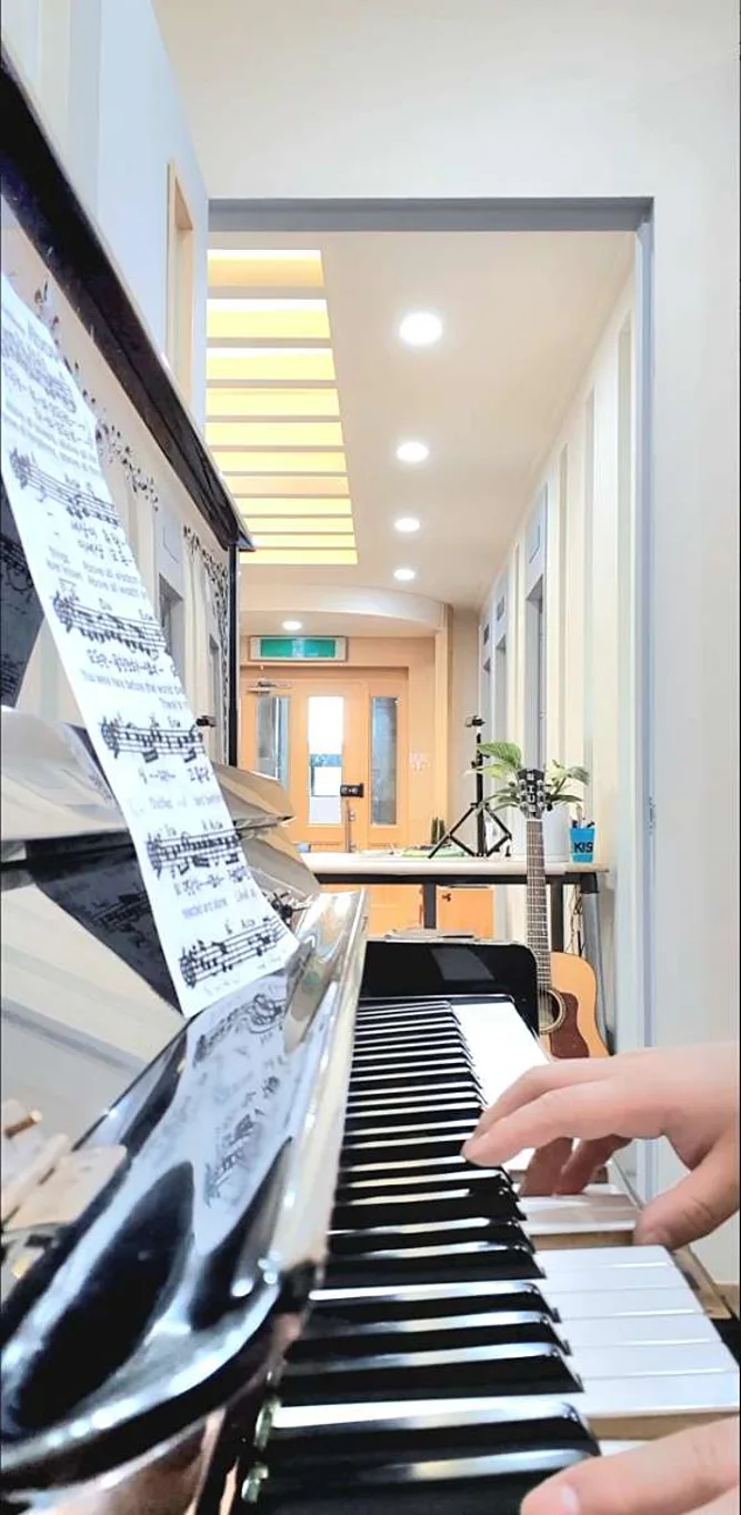 라온실용음악학원