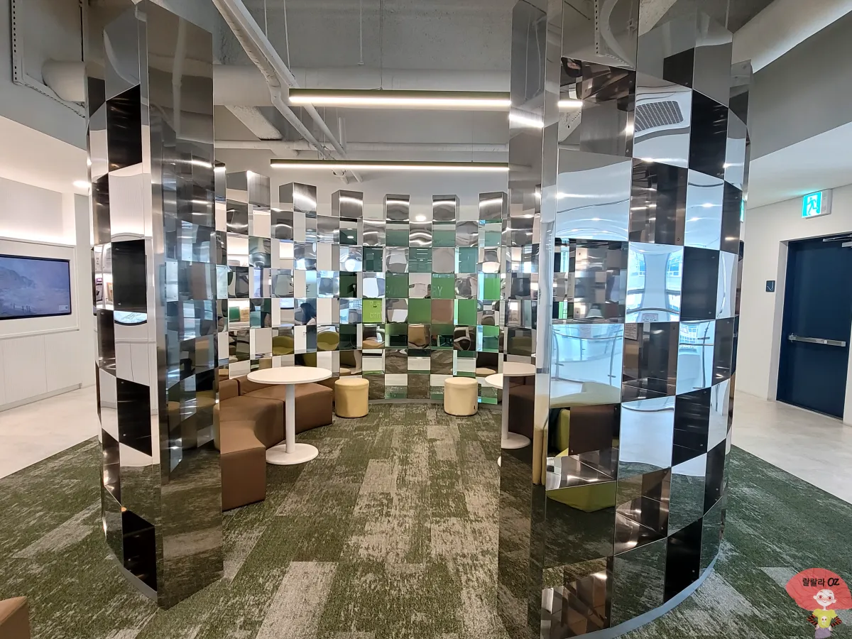 경기도-구리시-갈매도서관-6층-아트-갤러리-휴식공간