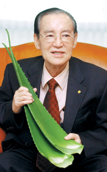 최연매 김정문 알로에 대표이사