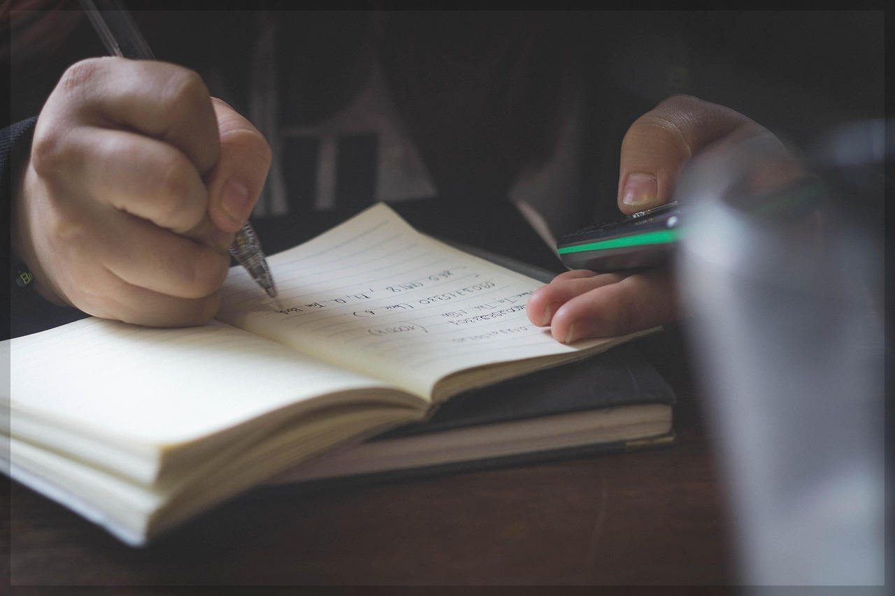 어떤 파일 포맷이 용량이 작게 저장되나요?